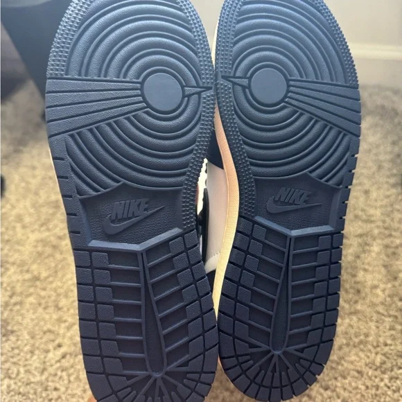 Jordan 1 High Midnight Navy - Picture 5 of 5